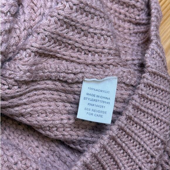 MOON & MADISON Turtleneck Sweater, Pink. Size XS - Picture 3 of 4